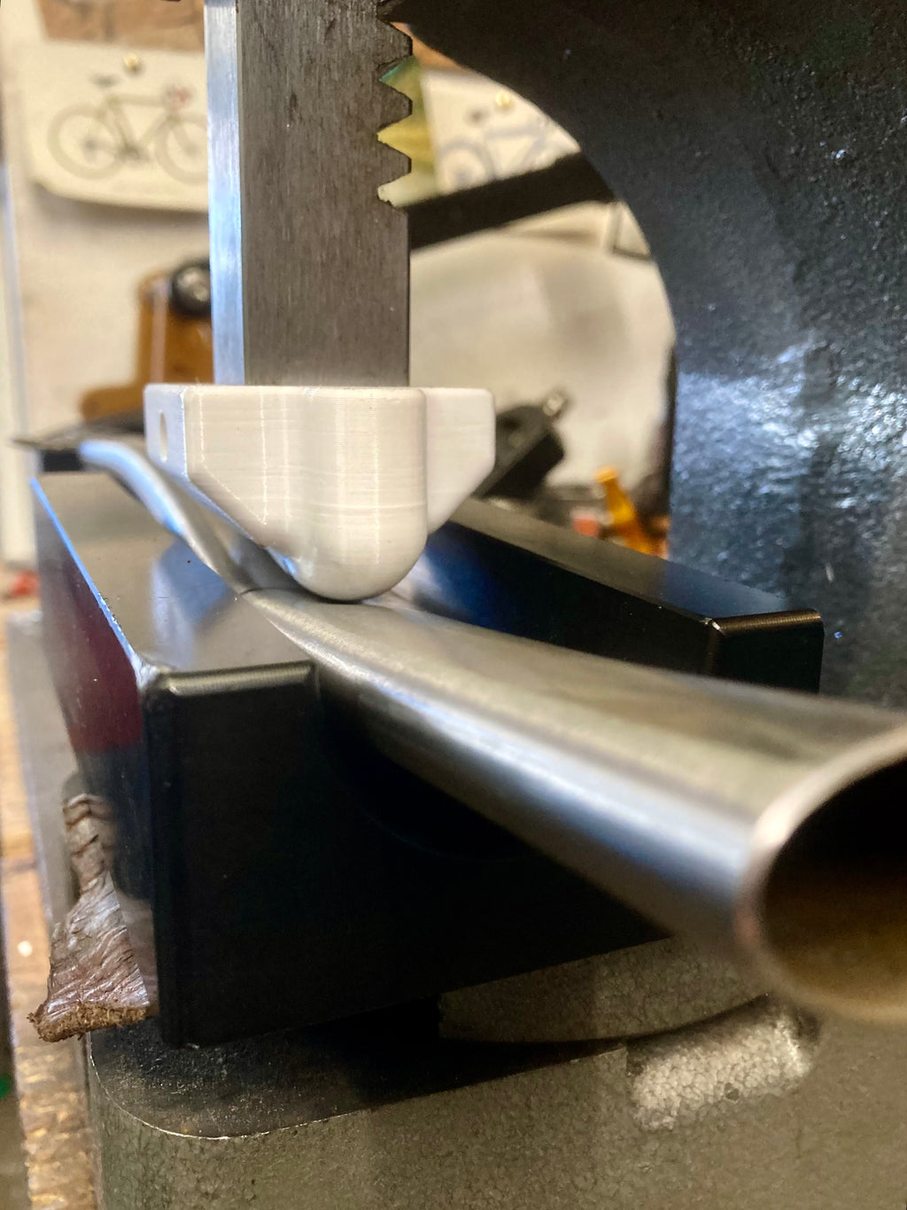 Chainstay Dimpler